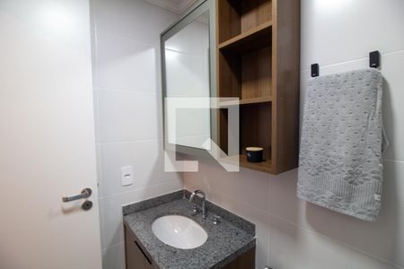 Banheiro de kitnet/studio para alugar com 1 quarto, 24m² em Santo Amaro, São Paulo