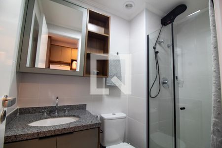 Banheiro de kitnet/studio para alugar com 1 quarto, 24m² em Santo Amaro, São Paulo