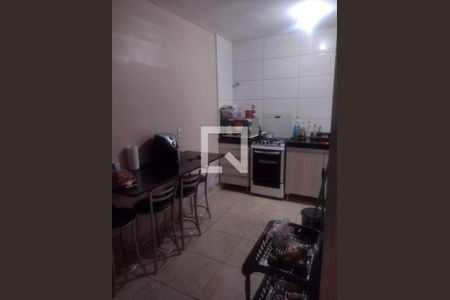 Cozinha de apartamento à venda com 2 quartos, 65m² em Jardim Guanabara, Belo Horizonte