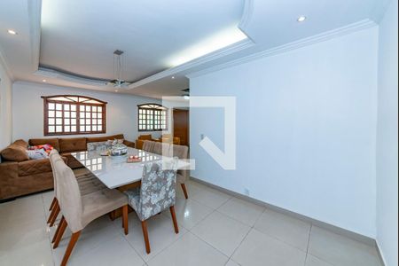 Sala 1 de casa à venda com 6 quartos, 330m² em Alto Caiçaras, Belo Horizonte