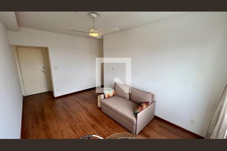 Sala  de apartamento à venda com 2 quartos, 67m² em Itaim Bibi	, São Paulo