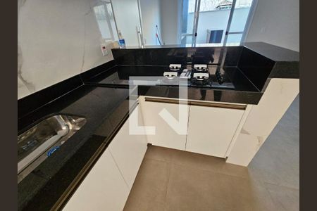 Cozinha de apartamento para alugar com 3 quartos, 156m² em Planalto, Belo Horizonte