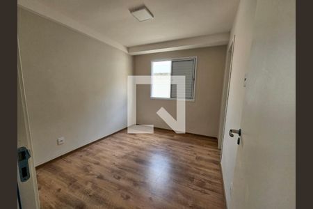 Quarto de apartamento para alugar com 3 quartos, 156m² em Planalto, Belo Horizonte