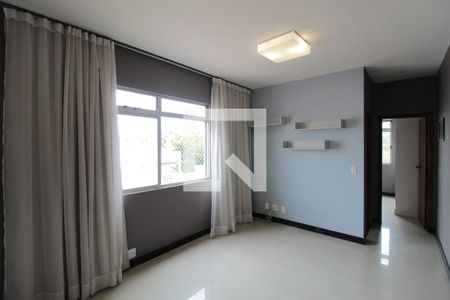 Sala de apartamento à venda com 1 quarto, 40m² em Vila Paquetá, Belo Horizonte