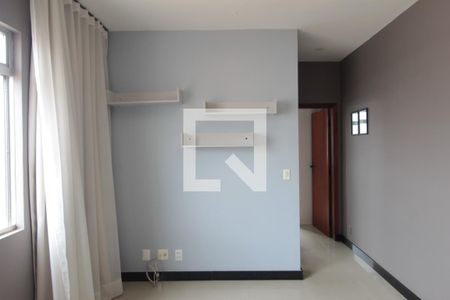 Sala de apartamento à venda com 1 quarto, 40m² em Vila Paquetá, Belo Horizonte