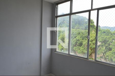 Quarto 1 de apartamento para alugar com 2 quartos, 53m² em Pechincha, Rio de Janeiro