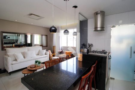 Apartamento à venda com 2 quartos, 60m² em Buritis, Belo Horizonte