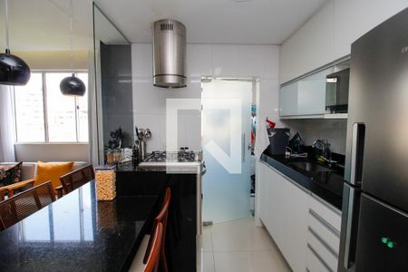 Apartamento à venda com 2 quartos, 60m² em Buritis, Belo Horizonte