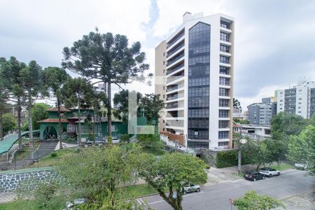 Vista da Sala de apartamento para alugar com 3 quartos, 92m² em Centro, Curitiba