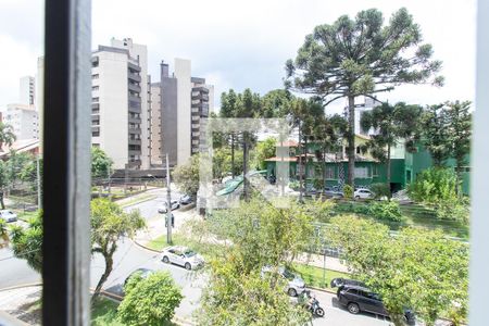 Vista do Quarto 1 de apartamento para alugar com 3 quartos, 92m² em Centro, Curitiba