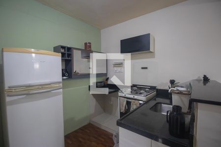 Cozinha de kitnet/studio para alugar com 1 quarto, 45m² em Rocha, São Gonçalo