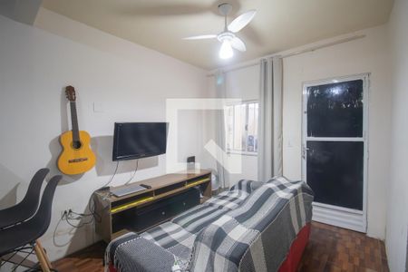 Sala de kitnet/studio para alugar com 1 quarto, 45m² em Rocha, São Gonçalo