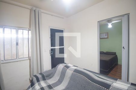 Sala de kitnet/studio para alugar com 1 quarto, 45m² em Rocha, São Gonçalo