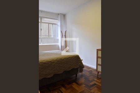 Quarto 1 de apartamento para alugar com 2 quartos, 80m² em Centro, Curitiba