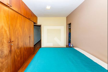 Suíte  de casa à venda com 4 quartos, 180m² em Dom Cabral, Belo Horizonte