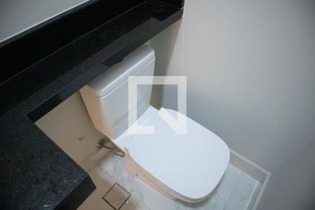 Lavabo de casa de condomínio para alugar com 2 quartos, 221m² em Vila Real Santista, Hortolândia