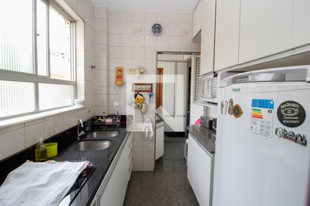 Cozinha de apartamento à venda com 3 quartos, 170m² em Estoril, Belo Horizonte