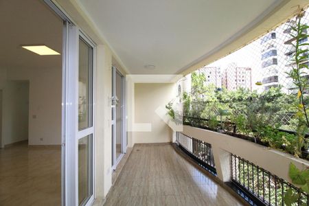 Varanda de apartamento para alugar com 4 quartos, 162m² em Moema, São Paulo