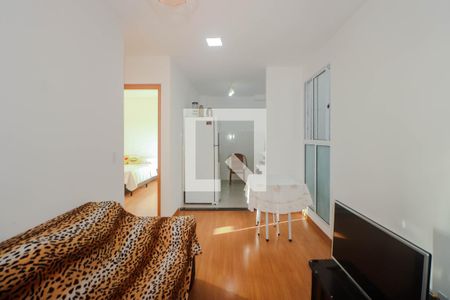 Sala de apartamento para alugar com 2 quartos, 50m² em Rubem Berta, Porto Alegre