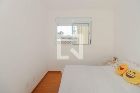 Quarto 1 de apartamento para alugar com 2 quartos, 50m² em Rubem Berta, Porto Alegre