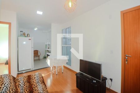 Sala de apartamento para alugar com 2 quartos, 50m² em Rubem Berta, Porto Alegre