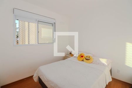 Quarto 1 de apartamento para alugar com 2 quartos, 50m² em Rubem Berta, Porto Alegre