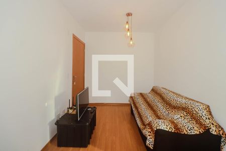 Sala de apartamento para alugar com 2 quartos, 50m² em Rubem Berta, Porto Alegre