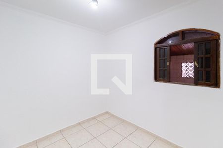 Quarto 1 de casa para alugar com 3 quartos, 100m² em Vila Veloso, Carapicuíba