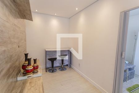 Sala de casa de condomínio para alugar com 2 quartos, 40m² em Nova Vista, Belo Horizonte