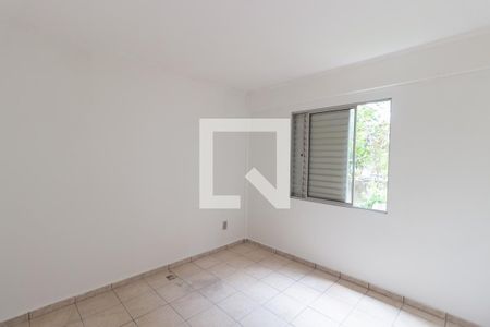 Quarto 2 de apartamento para alugar com 2 quartos, 40m² em Itaquera, São Paulo