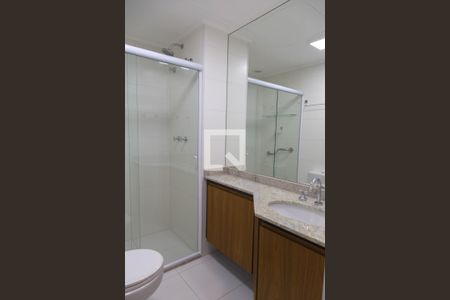 Banheiro de kitnet/studio para alugar com 1 quarto, 39m² em Vila Camargos, Guarulhos