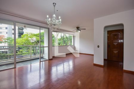 Sala de apartamento para alugar com 3 quartos, 117m² em Vila Suzana, São Paulo