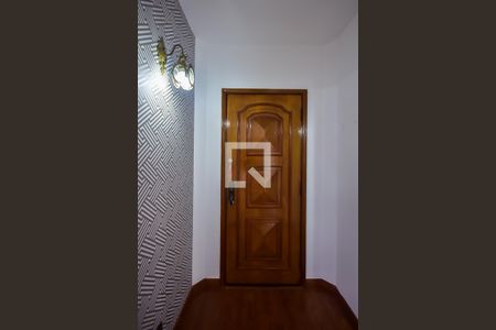 Hall de Entrada de apartamento para alugar com 3 quartos, 117m² em Vila Suzana, São Paulo