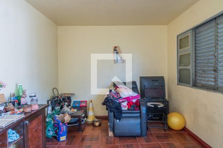 Sala de casa à venda com 2 quartos, 150m² em Santa Tereza, Porto Alegre