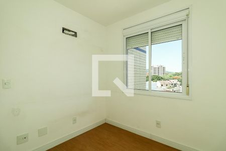 Quarto 2 de apartamento para alugar com 2 quartos, 70m² em Jardim Itu, Porto Alegre