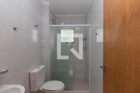 Banheiro de apartamento para alugar com 1 quarto, 40m² em Parque Edu Chaves, São Paulo