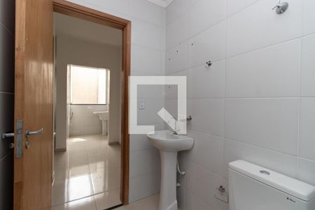 Banheiro de apartamento para alugar com 1 quarto, 40m² em Parque Edu Chaves, São Paulo