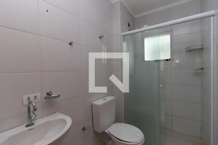 Banheiro de apartamento para alugar com 1 quarto, 40m² em Parque Edu Chaves, São Paulo