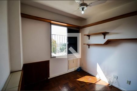 Quarto de apartamento para alugar com 2 quartos, 50m² em Grajaú, Rio de Janeiro