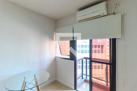 Sala de apartamento para alugar com 2 quartos, 74m² em Vila Buarque, São Paulo