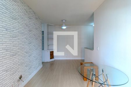 Sala de apartamento para alugar com 2 quartos, 74m² em Vila Buarque, São Paulo