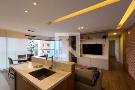 Sala e cozinha de apartamento à venda com 2 quartos, 68m² em Vila Mariana, São Paulo