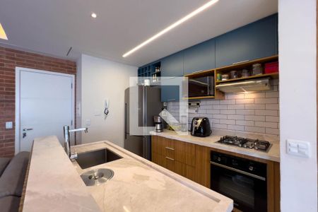 Sala e cozinha de apartamento à venda com 2 quartos, 68m² em Vila Mariana, São Paulo