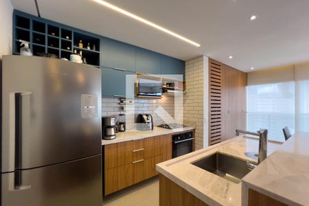 Sala e cozinha de apartamento à venda com 2 quartos, 68m² em Vila Mariana, São Paulo