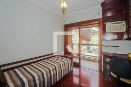 Quarto 1 de apartamento à venda com 3 quartos, 140m² em Rio Branco, Porto Alegre