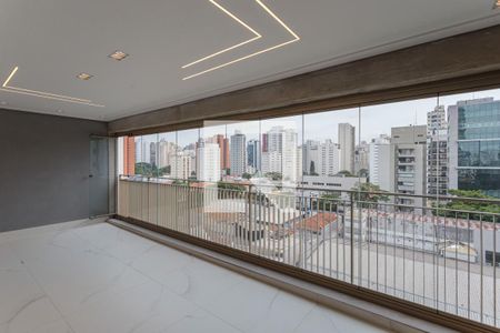 Sala de apartamento à venda com 3 quartos, 150m² em Indianópolis, São Paulo