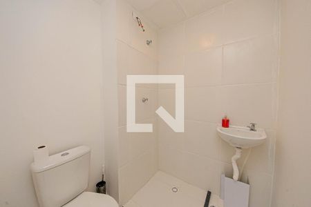 Banheiro de apartamento para alugar com 1 quarto, 15m² em Vila Santa Clara, São Paulo