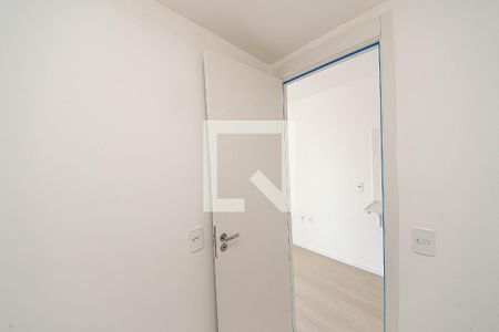 Banheiro de apartamento para alugar com 1 quarto, 15m² em Vila Santa Clara, São Paulo