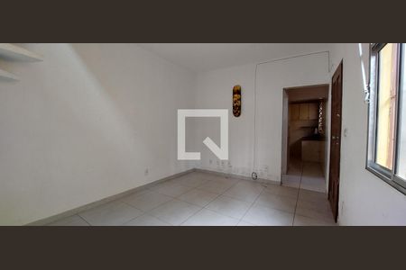 Sala de casa à venda com 3 quartos, 70m² em Vila Vitória, Santo André