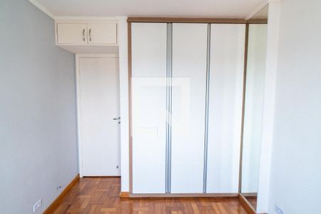 Quarto 1 - Armários de apartamento para alugar com 2 quartos, 70m² em Vila Paulista, São Paulo